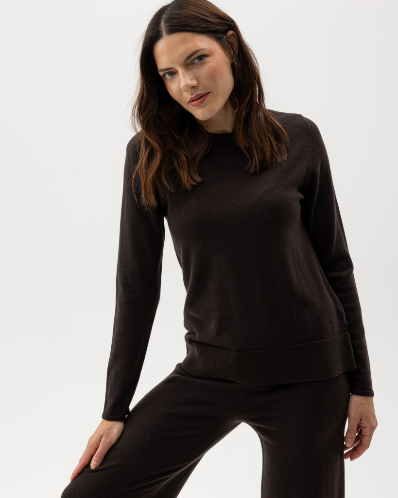 Kristina Crew - Dark Chocolate, L