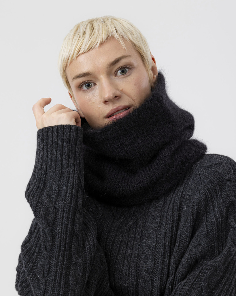 Vallvik Kaelus - Black, One Size