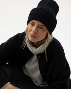 Degerö Müts - Must, Üks suurus