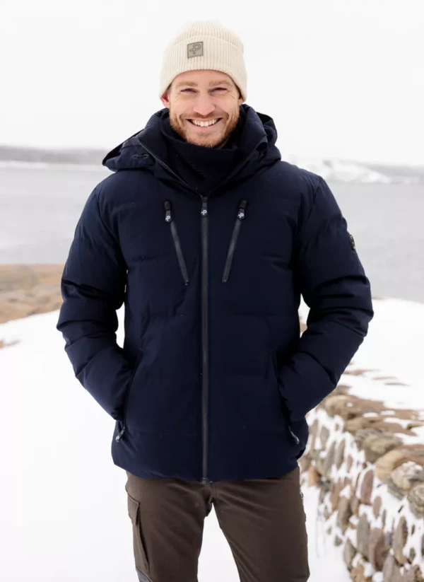 Mereriiete materjalid: kuidas valida kangas, mis hoiab sind kuiva ja soojana